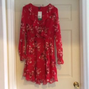 Women’s H&M dress size 14. Never worn.